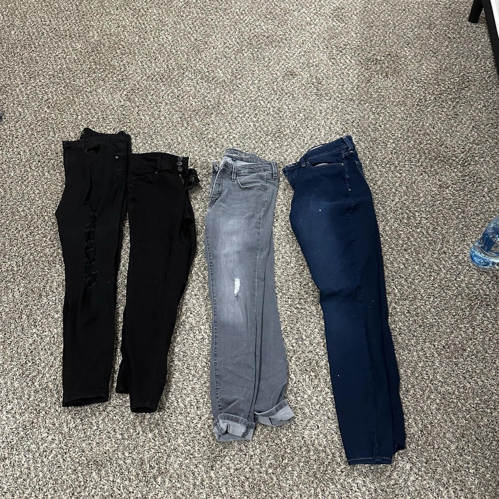 Selling as a bundle size 8’s